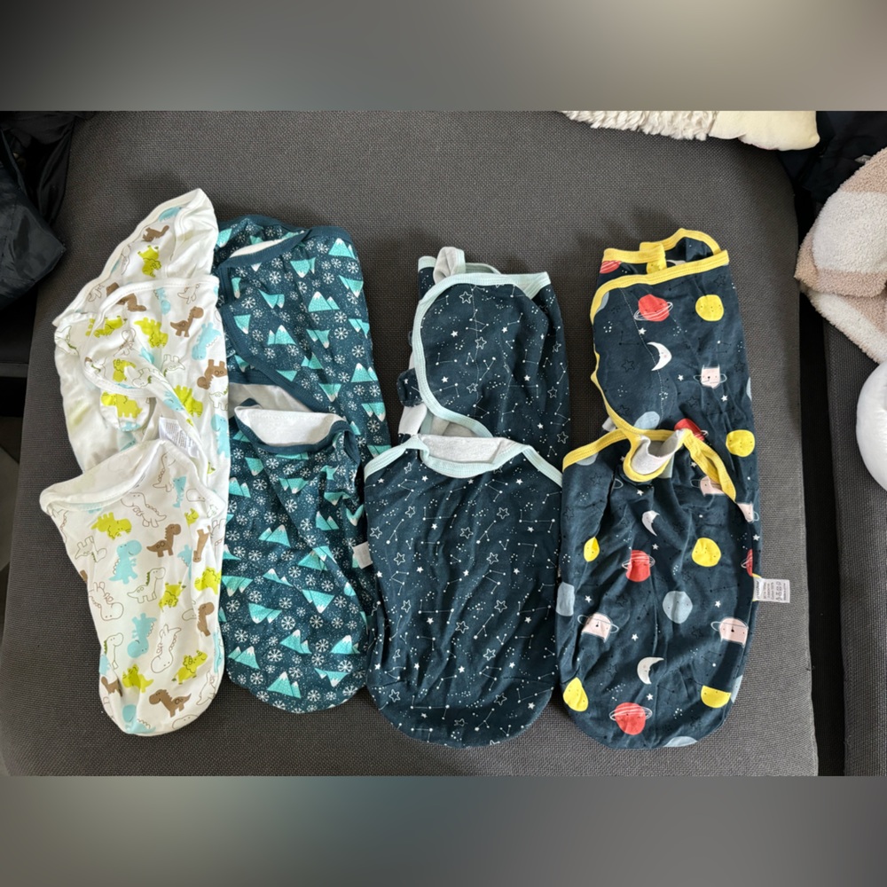 10 pcs of swaddle blanket used 1 time  O-3 months